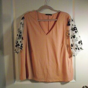 WOMENS 2XL DUSTY PINK KNIT TOP and WOMENS 2XL TAILORED BLACK BLAZER